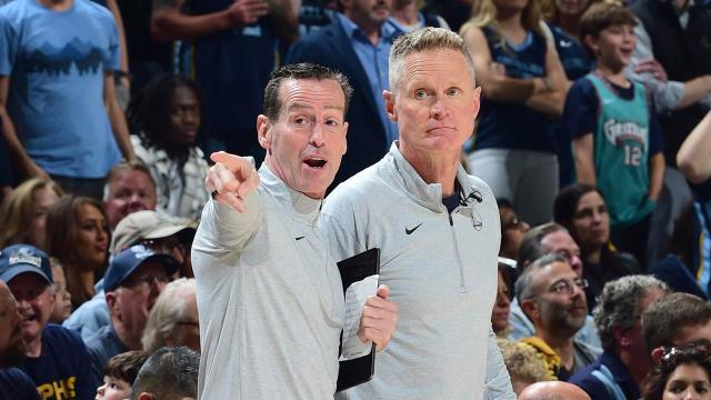 kenny-atkinson-steve-kerr-GettyImages-1240431388.jpg